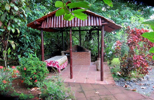 Dominical Maison | Garden Apartment Bungalo