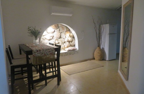 Safed Appartement | Garden apartment Galilee sea & mountains view, WiFi, BBQ, Air Conditioner 2