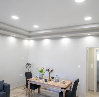 Amarinthos Appartement | Garden Apartment in Amarynthos I