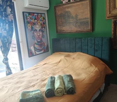 Pervolia Appartement | Garden Art