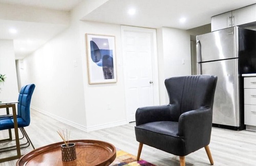 Brantford Maison | Garden Ave Suite – 3 Mins to Hwy 403