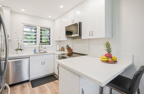 Lihue Copropriété | Garden Breeze Retreat – Newly Renovated & New to Our Management
