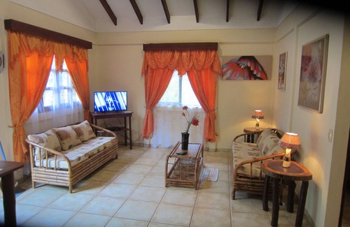 Baru Maison | Garden Cabina / Bungalow next to Nauyaka WaterFalls
