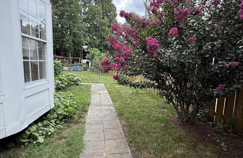 Montclair Appartement | Garden Hallow, Basement get away