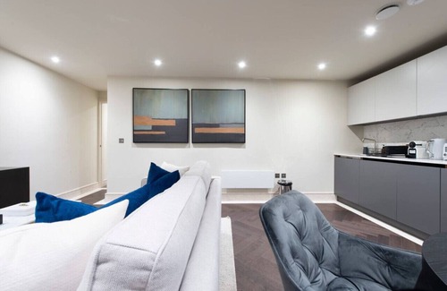 Chigwell Appartement | Garden Haven: Luxe 1BR 1BA Chigwell Retreat