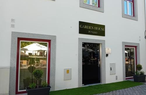 Fundao Maison | Garden House Fundão