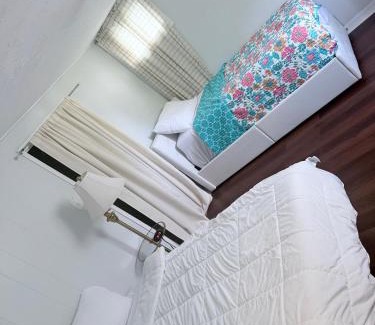 Brockton Appartement | Garden level one bedroom apartment