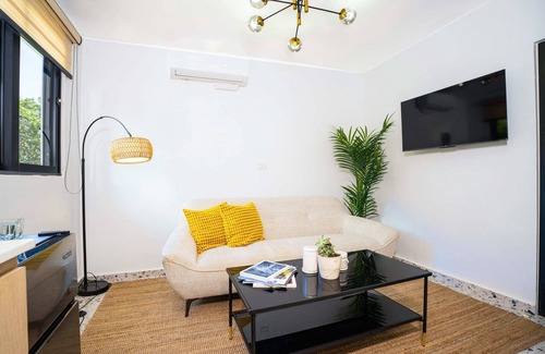 Cerro Gordo Maison | Garden of Eden Hotel Suite 4