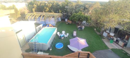Shlomi Chalet De Ski | Garden on TOP of the WORLD צימר על גג העולם