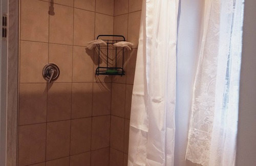 Kleinmond Lit Et Petit-Déjeuner | Garden Room with Room service and lots to enjoy