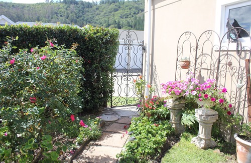 Sedgefield Cottage | GARDEN ROUTE SELF CATERING HOUSE - HUBBS PLACE est à Sedgefield près de Knysna