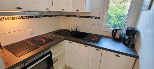 Frejus Port Appartement | Garden studio 150 m from the beach