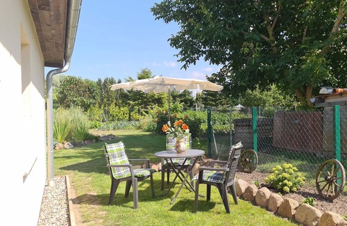 Blengow Appartement | Garden vacation home Blengow Ostseebad Rerik - 1-room garden house (48m², 2+1 persons)