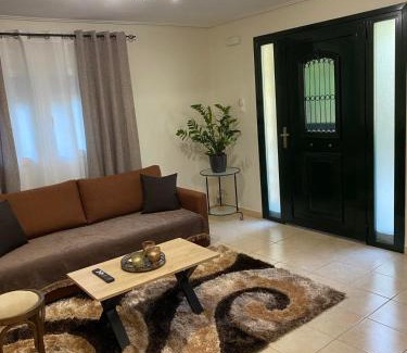Elliniko-Argyroupoli Appartement | Garden View Apartment