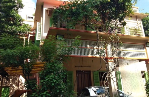 Ballygunge Park Maison | Garden View Room in South Kolkata near Renowned Restaurants and Lakes