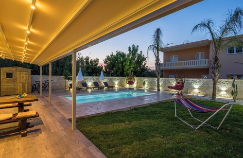 Nerokouros Maison | Garden View Villa - bikes, private pool, garden family home