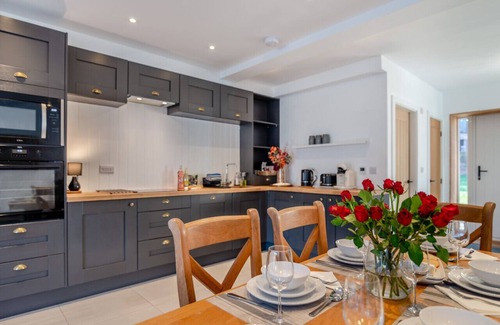 Hoylandswaine Maison | Gardeners Cottage at Fall Head Farm