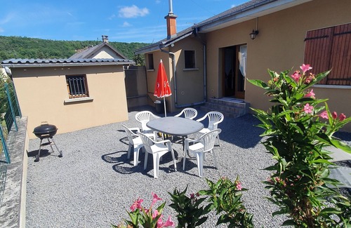 Fumay Maison | GITE DES JARDINIERS