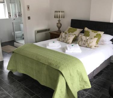Dingwall Maison | Garfield Guesthouse
