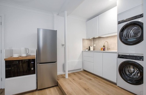 Forestville Appartement | Garigal Retreat with Pool access