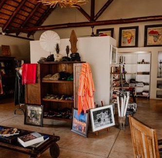 Gravelotte Cabine | Garonga Safari