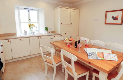 Sedbergh Maison | GARSDALE FOOT, pet friendly, character holiday cottage in Sedbergh