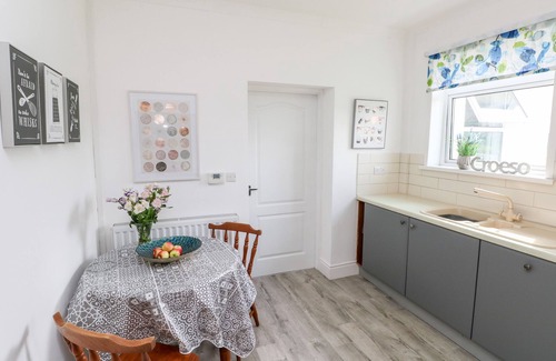 Cilgerran Maison | GARTH, family friendly, with a garden in Cilgerran