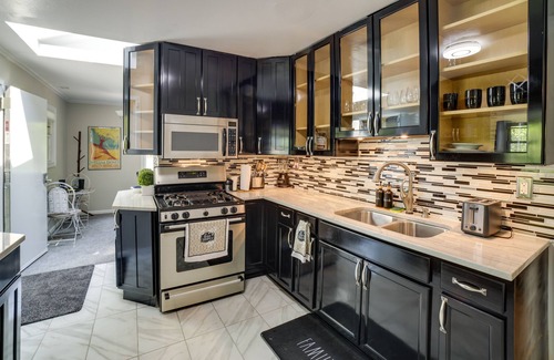 Miller Beach Cottage | Gary Cottage w/ Outdoor Dining Areas - Near Beach!