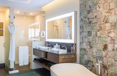 Downtown Cancun Station Balnéaire | Garza Blanca CANCUN - one bedroom suite available Dec 9th - 13th. Room only