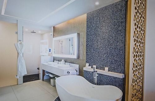Windham Copropriété | Garza Blanca Hotel Suite Condo 2 BR 3 Bathroom in Los Cabos Mexico