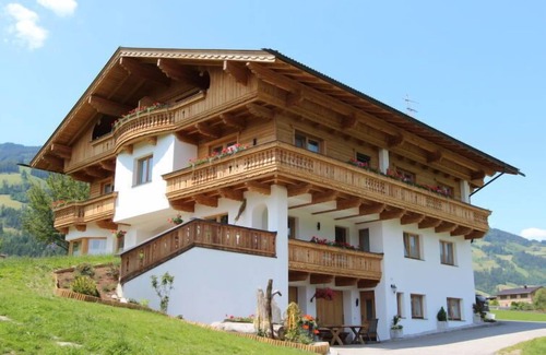 Kapfing Appartement | Gasteighof by Interhome