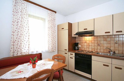 Kapfing Appartement | Gasteighof by Interhome