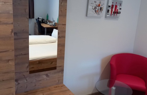 Calw Maison | Gasthaus Adler : Chambre double avec salle de bain privée