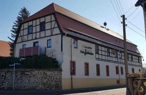 Altenhain Maison | Gasthaus & Pension Zum Göschen