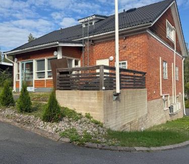 Kuhmoinen Hôtel | Gasthaus Sahanranta