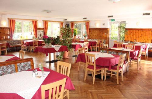 Furth an der Triesting Maison | Gasthof zur Bruthenne
