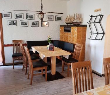Altfriesack Hôtel | Gasthof Alte Fischerhütte