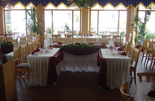 Rimbach Hôtel | Gasthof-Metzgerei-Pension Schierlitz