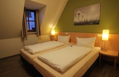 Kleinostheim Hôtel | Gasthof Weißes Roß