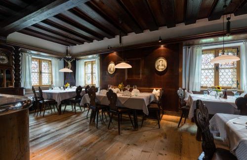 Schonbach Maison | Gasthof Weyerhof