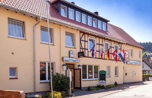 Helminghausen Maison | Gasthof Zum Diemeltal