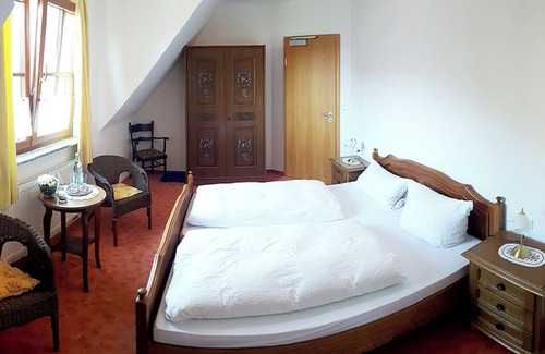 Zeitlofs Hôtel | Gasthof Zum schwarzen Roß