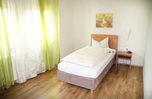 Rengershausen Hôtel | Gaststätte Wicke
