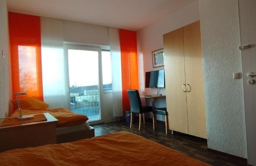 Pfungstadt Appartement | Gaststätte Zur Tribüne