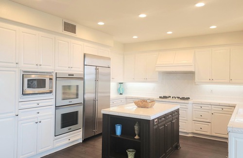 Turtle Ridge Maison | Gated community Ocean View home on Cul De Sac! Watch Disneyland fireworks!