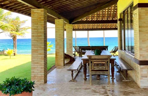 Stella Maris Maison | Gated front mer