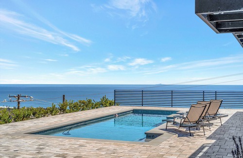 Western Malibu Maison | Gated Horizon Hills House with Pool & Jacuzzi