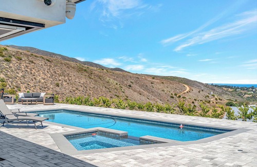Western Malibu Maison | Gated Horizon Hills House with Pool & Jacuzzi