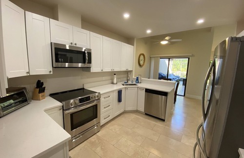 Samsula-Spruce Creek Copropriété | Gated - Pool - Golf - Dining - Daytona - Fly-in