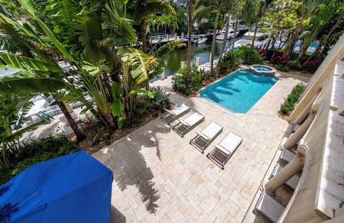 Las Olas Isles Maison | Fort Lauderdale Waterfront Luxury Mansion avec piscine, voir la vidéo ci-jointe